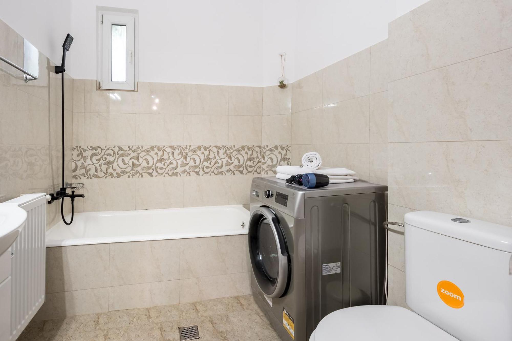 Chic Studio Near Bucharest'S Top Landmarks Bagian luar foto