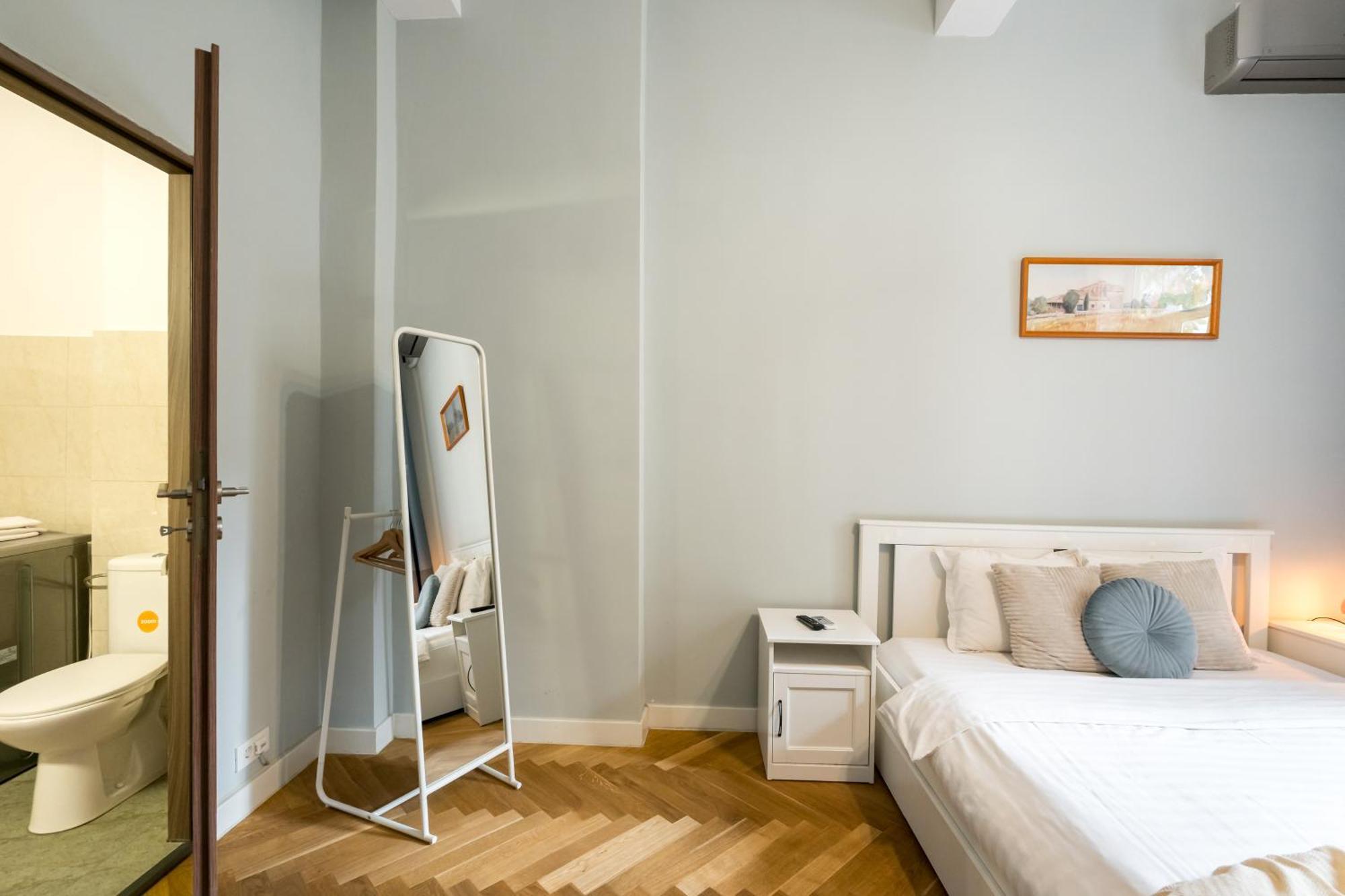 Chic Studio Near Bucharest'S Top Landmarks Bagian luar foto