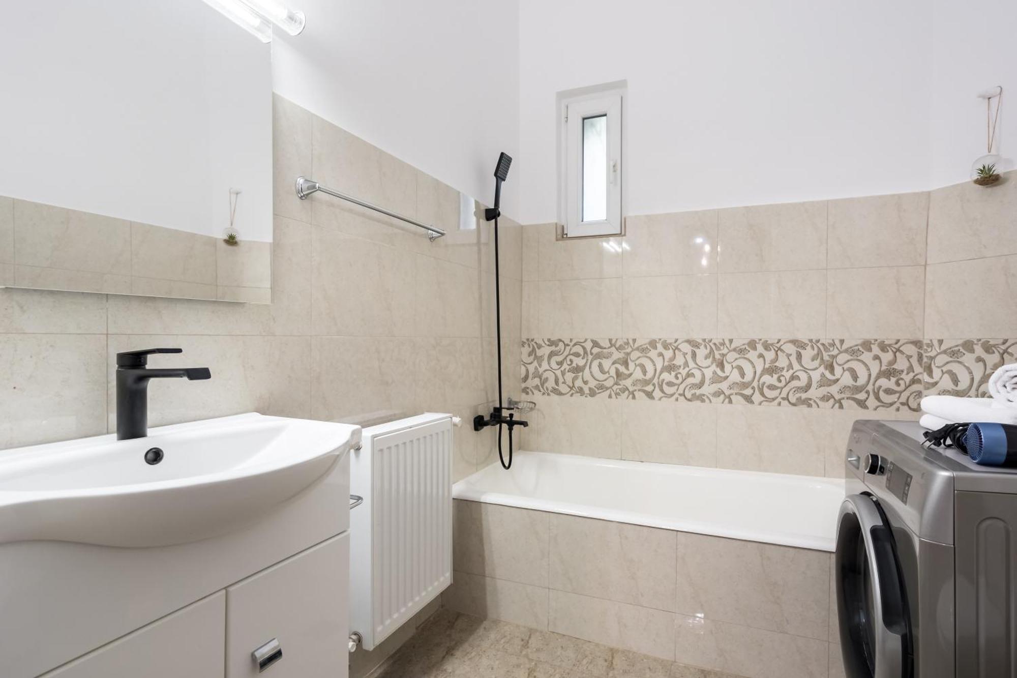 Chic Studio Near Bucharest'S Top Landmarks Bagian luar foto